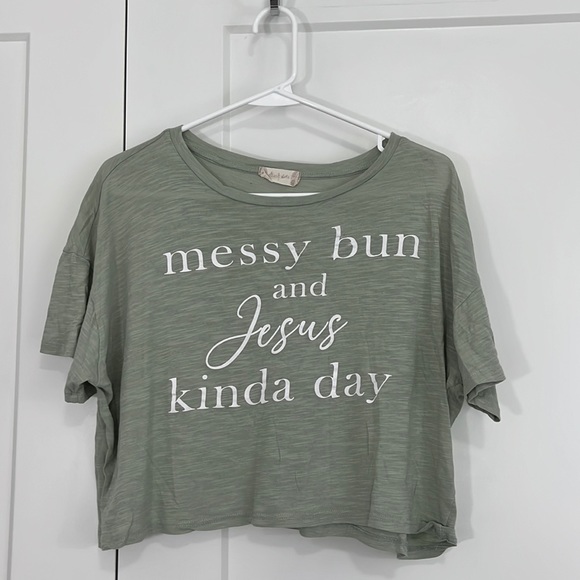 Altar'd State Small Green Messy Bun and Jesus Short Sleeve Crop Top - Picture 3 of 8